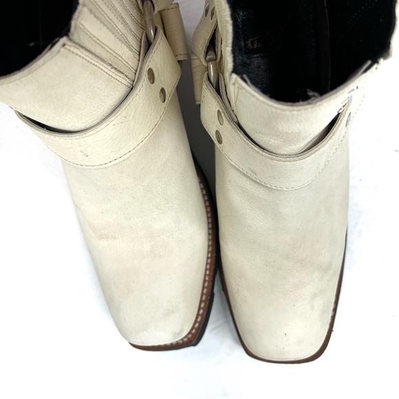 Freebird by Steven White Leather ‘Whiskey’ Ankle Boots - Picture 9 of 12